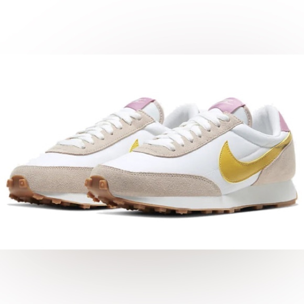 ISO Nike Daybreak Sneakers!!!!! Size 3.5/5